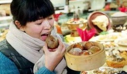 娱乐吃瓜酱石头,石头背后的故事与魅力揭秘